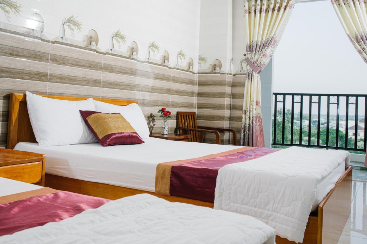 Hiep Hoa Hotel Chau Doc Exteriör bild