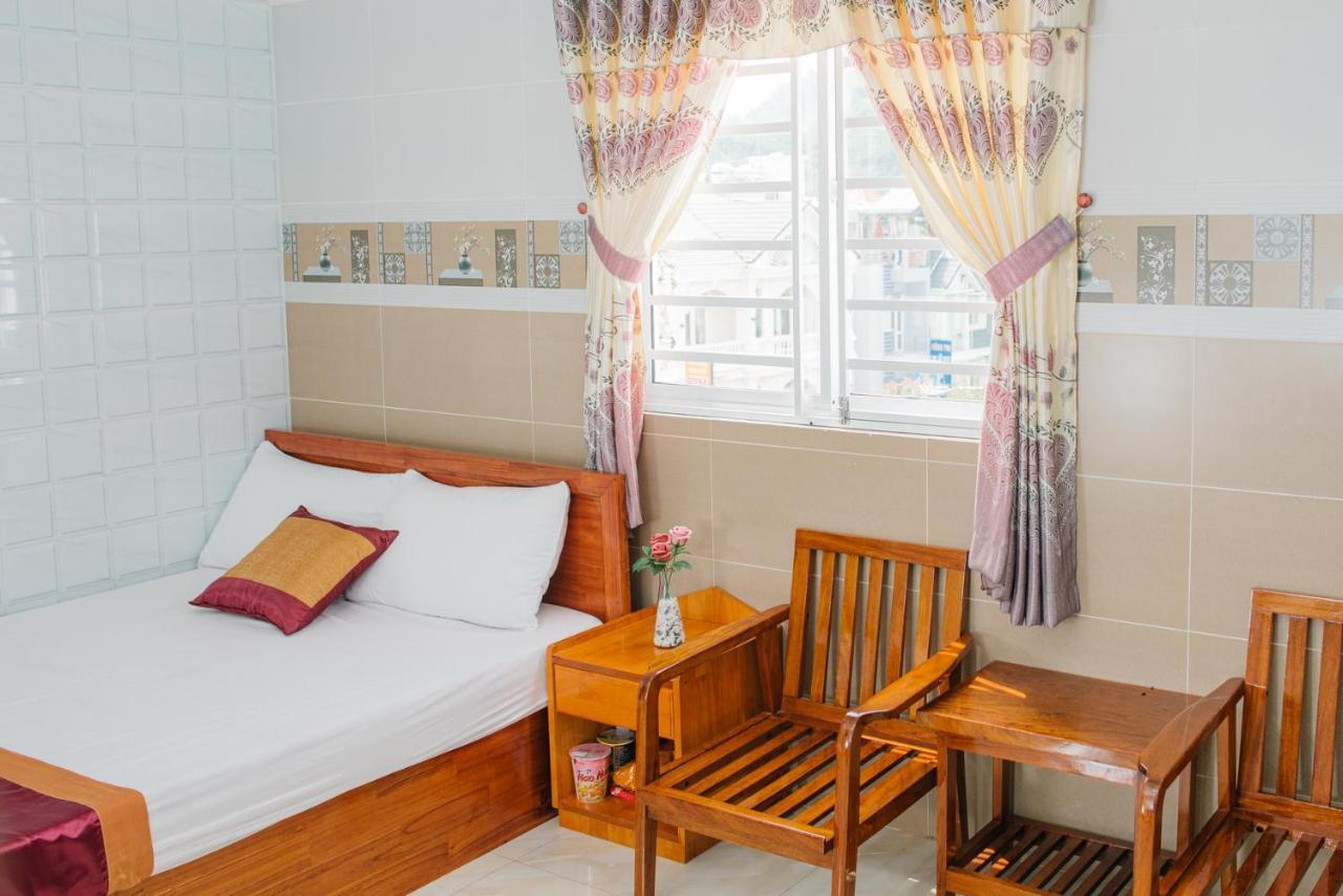 Hiep Hoa Hotel Chau Doc Exteriör bild